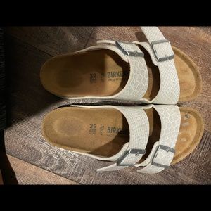 Size 8 Gently Worn Birkenstock’s